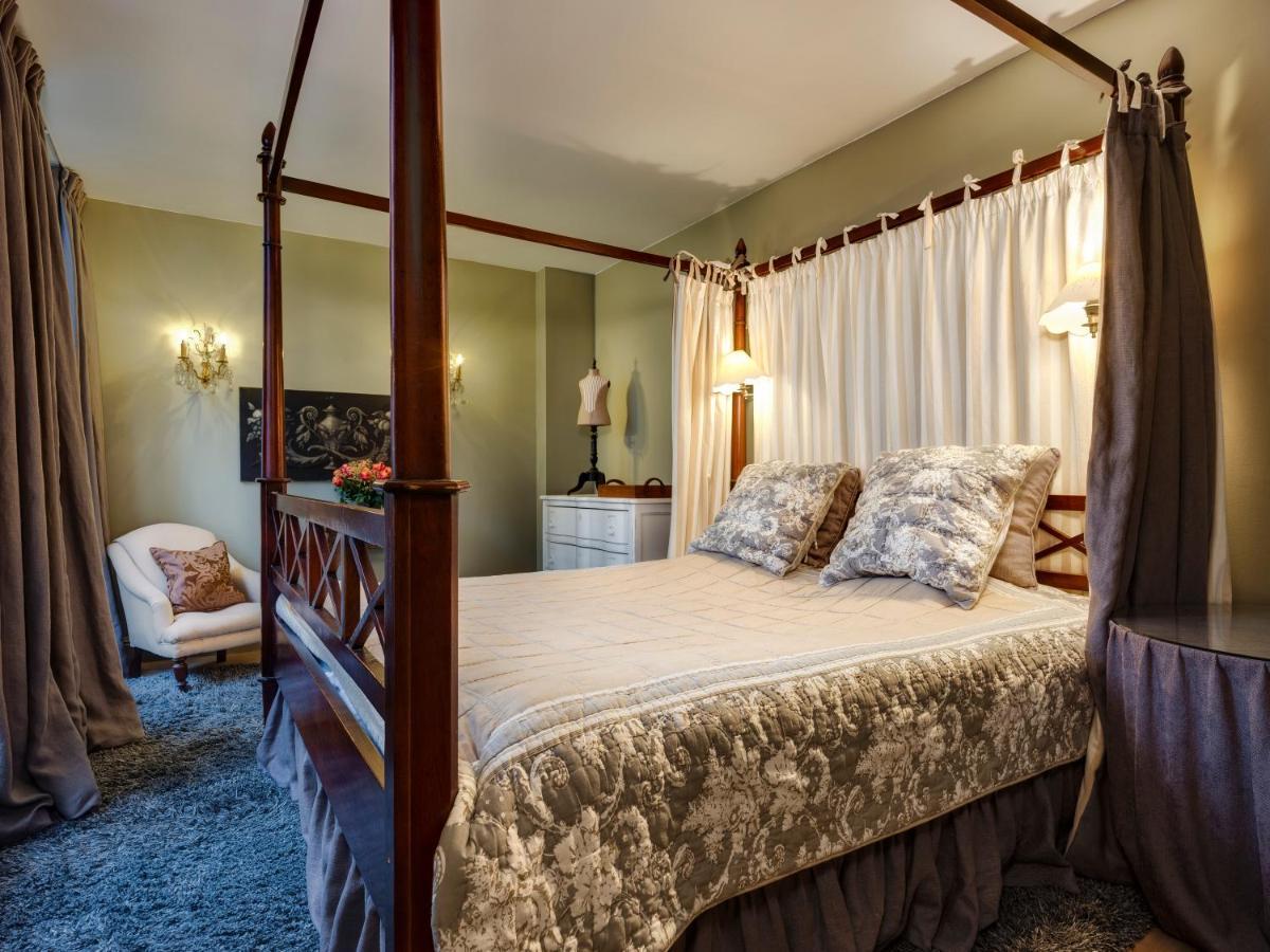 Maison Le Dragon Bed & Breakfast